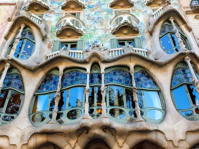Барселона: за вдохновением от архитектуры Гауди - DELARTE Magazine