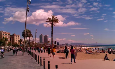 Барселона от моря стоковое фото. изображение насчитывающей побережье -  47600760