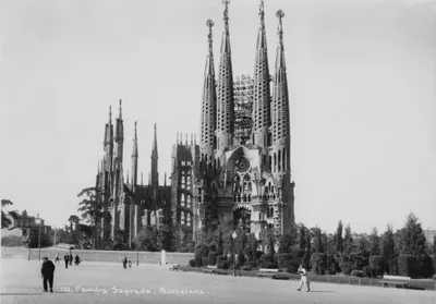Собор Святого Семейства, Барселона — экскурсии, как добраться, цены на  билеты, время работы