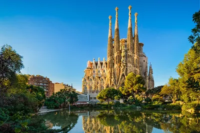 Собор Святого Семейства в Барселоне, история, архитектура, фото | Барселона,  Святое семейство, Соборы