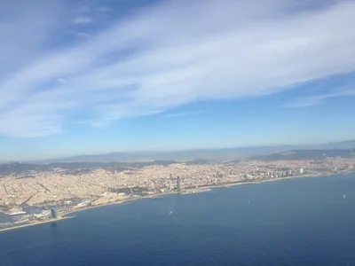 Вид сверху на город Барселона с дневным светом Барселона, Испания Стоковое  Фото - изображение насчитывающей европа, лето: 180092676