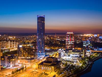 Бейсджампинг с башни Исеть в Екатеринбурге