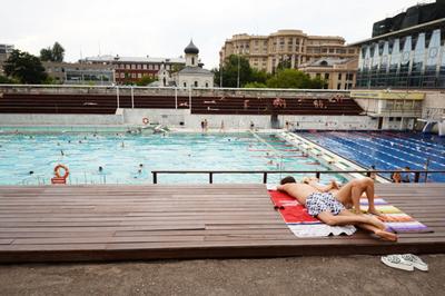 Восемь открытых бассейнов с подогревом в Москве | RUSSPASS | Дзен