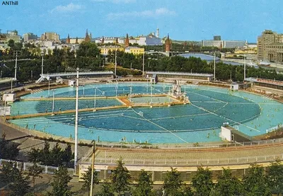 Легенда 90-х. Почему нельзя было сносить бассейн Москва? | ANThill  Архитектура и урбанизм | Дзен