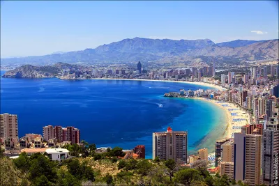 Бенидорм, Испания | Benidorm, Spain | makelifehappier.me | Бенидорм,  Валенсия, Рыбацкие деревни