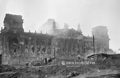 Brandenburger Tor, Mai 1945 : r/berlin