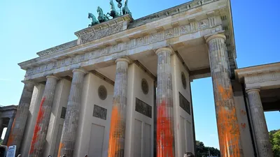 Бранденбургские ворота в Берлине - Германия стоковое фото ©bloodua 45336819