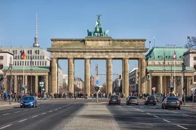 Бранденбургские ворота - история в фотографиях – DW – 03.10.2022