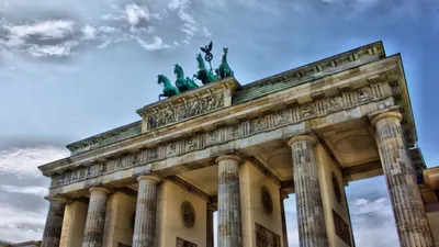 Бранденбургские ворота в Берлине. Редакционное Стоковое Фото - изображение  насчитывающей город, европа: 169425328
