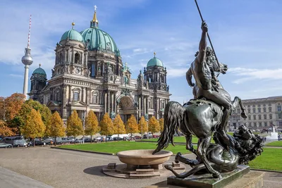 Berlin's Mitte Neighborhood: The Complete Guide