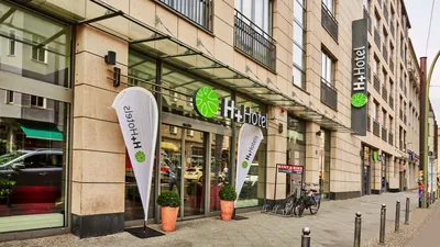 Hotels in Mitte, Berlin - Find cheap Mitte hotel deals with momondo