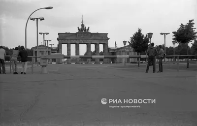 Почему мы уезжаем из Берлина. Чуть больше года назад мы с мужем нашли… | by  Anna Buldakova | No Flame No Game | Medium