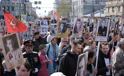 Более 100 экранов транслируют онлайн-акцию «Бессмертный полк» в Новосибирске  - Новости Новосибирска - om1.ru