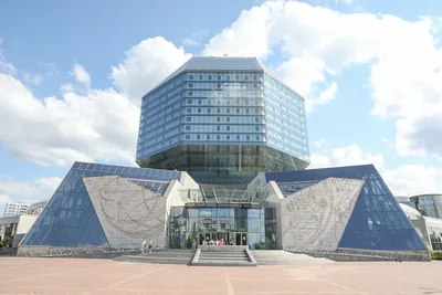 Подъём на обзорную площадку Национальной библиотеки Беларуси