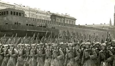 Медаль 75 лет битвы за Москву (настольная)