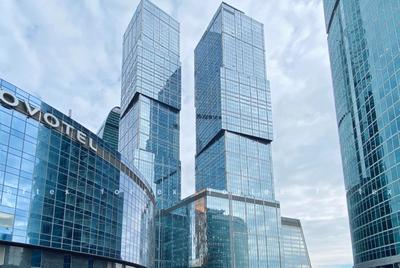 Международный бизнес-центр \"Москва Сити\", вид снизу на строительство  Редакционное Стоковое Фото - изображение насчитывающей фасад, офис:  179961913