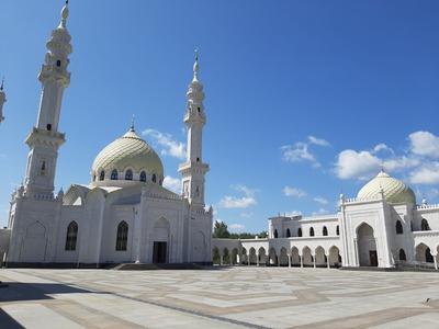 Древний Болгар (Татарстан): Белая мечеть, самый большой Коран в мире и  другие достопримечательности музея — Наш Урал и весь мир