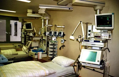 Доктор Гассан Лотфи - Больница в Саудовской Германии