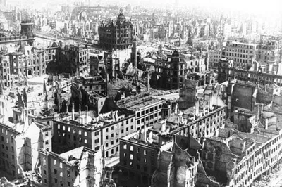 Бомбардировка Дрездена: как англичане и американцы аннигилировали столицу  Саксонии