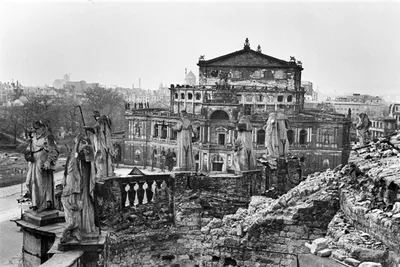 75 лет бомбардировке Дрездена. Почему этот город был уничтожен в 1945 году?  - SOVA