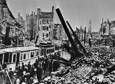 Бомбардировки Дрездена — военное преступление (The Guardian,  Великобритания) | 07.10.2022, ИноСМИ