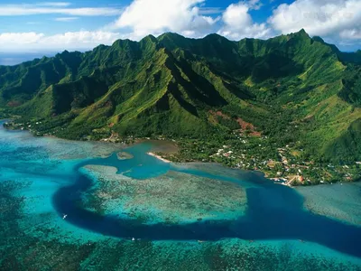 Остров Bora Bora рая, Французская Полинезия Стоковое Фото - изображение  насчитывающей небо, красивейшее: 112672462
