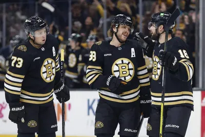 4 questions about the new Bruins season with The Athletic's Fluto Shinzawa  | WBUR News