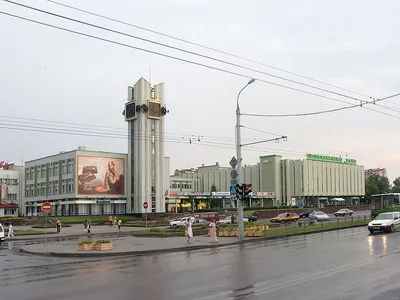 Беларусь, Брест, 25, октябрь 2015: Брест Arbat, улица Sovetskaya  Редакционное Фотография - изображение насчитывающей люди, восточно:  141086582