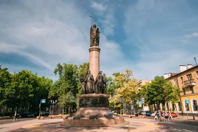 Памятник 1000-летию города Бреста •Открываем границу вместе