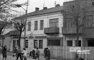 Фонари на улице Советской в Бресте зажгли под звуки оркестра (фото, видео)  - новости Бреста