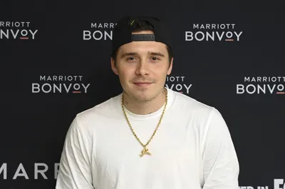 https://www.benningtonbanner.com/arts_and_culture/entertainment/brooklyn-beckham-turns-date-night-inspiration-from-dad-david/article_832019fc-d647-54cf-b55c-9048adbb35de.html