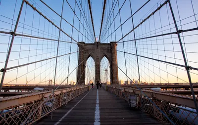 Жители Нью-Йорка перекрыли Бруклинский мост в знак протеста финансовым  институтам США: 02 октября 2011, 08:30 - новости на Tengrinews.kz
