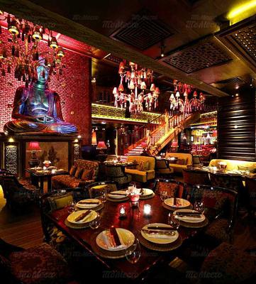 Moscow, Russia - August 31. 2017. Buddha bar in business center on Tsvetnoy  Bulvar Street Stock Photo - Alamy