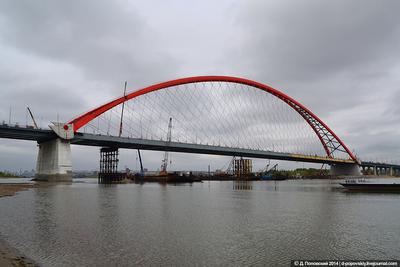 В Новосибирске в ДТП на Бугринском мосту пострадал водитель «Ниссана»