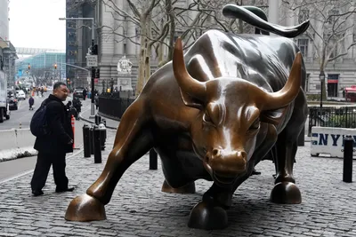 NYC Finalizing Plans to Move Wall Street Bull Statue - Hamodia.com