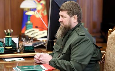 Избивший задержанного за сжигание Корана сын Кадырова стал героем Чечни —  РБК