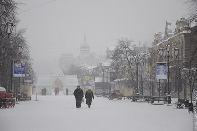 Необычные фото пустых улиц Челябинска после новогодней ночи