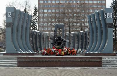 В Екатеринбурге открылся знаменитый памятник воинам-интернационалистам:  Культура: Облгазета