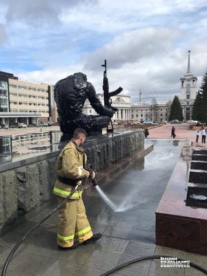 В Екатеринбурге открыт мемориал «Черный тюльпан» - Знаменательное событие