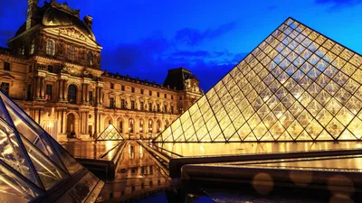 Лувр (Louvre) в Париже - собрание картин известного музея Франции, фото