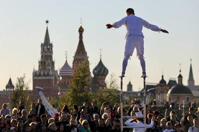 Перекрытие дорог в Москве 10 сентября 2022: список улиц, схемы объезда во  время Дня города и салюта