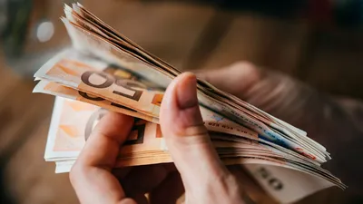 Почти 40% жителей Латвии не могут сейчас откладывать деньги | Latvijas  ziņas - Новости Латвии