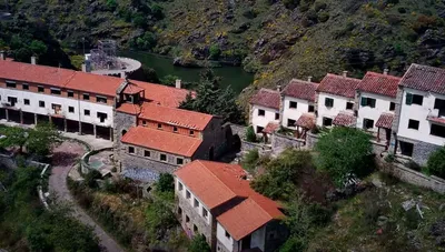Обзор испанской деревни, состоящей всего из 3 домов