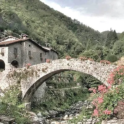 Красивые средневековые деревни Италии - Vitorchiano Стоковое Фото -  изображение насчитывающей двор, бак: 69252060