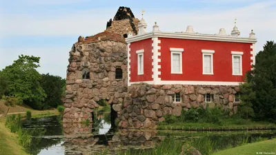 File:Dessau asv2022-08 img26 Tierpark und Mausoleum.jpg - Wikimedia Commons