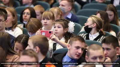 Лукашенко призвал научить детей отличать родные традиции от чужеродных -  РИА Новости, 10.01.2023