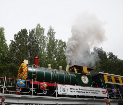 Поездом до зоопарка: детскую железную дорогу открыли в Новосибирске