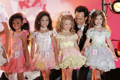 Детская история ужаса\": как американские конкурсы красоты для девочек  вредят детям | О, КУЛЬТУРивание | Дзен