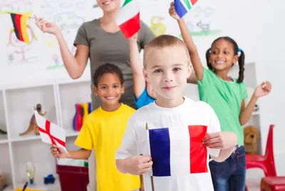 Франция вводит обязательное дошкольное образование с трех лет