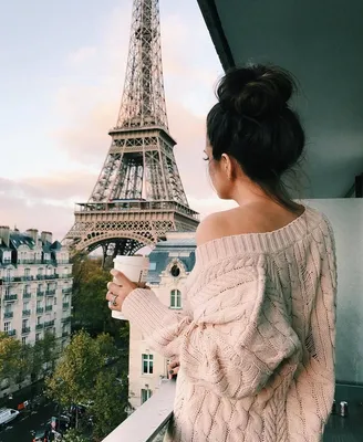 Картина по номерам \"Девушка в Париже\"